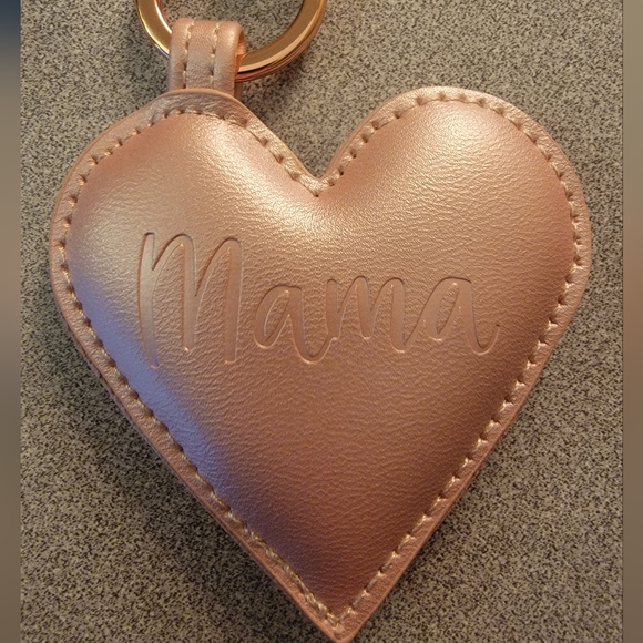 Itzy Ritzy Mama Charm - Picture 2 of 3